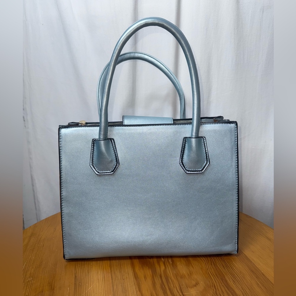 Chic Light Blue Satchel with Patterned Design - Picture 2 of 14